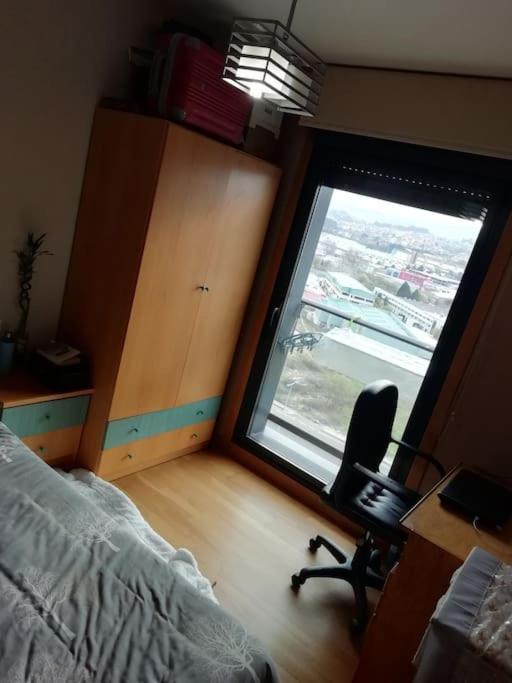 Habitacion En Piso Compartido Cerca De Playa De Samil Vigo Eksteriør billede