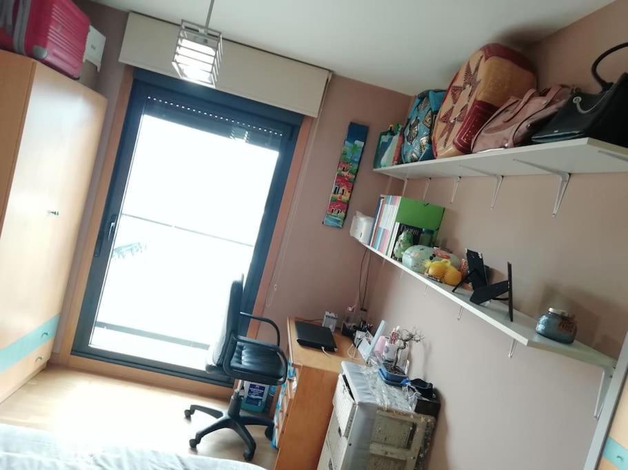 Habitacion En Piso Compartido Cerca De Playa De Samil Vigo Eksteriør billede