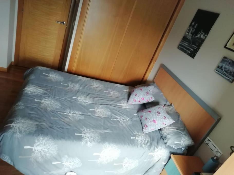 Habitacion En Piso Compartido Cerca De Playa De Samil Vigo Eksteriør billede
