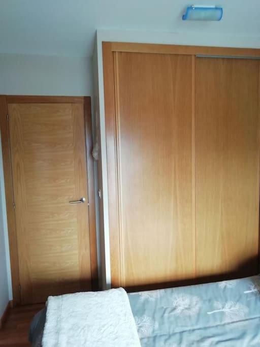 Habitacion En Piso Compartido Cerca De Playa De Samil Vigo Eksteriør billede